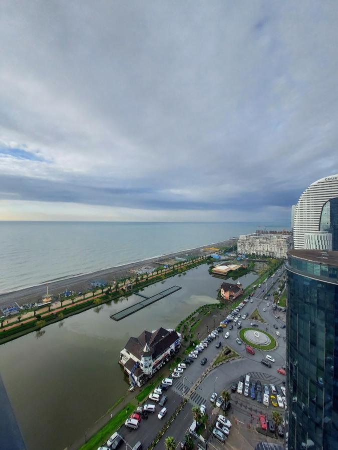 Apartamento Номера На Высоких Этажах 24,31 Batumi Exterior foto