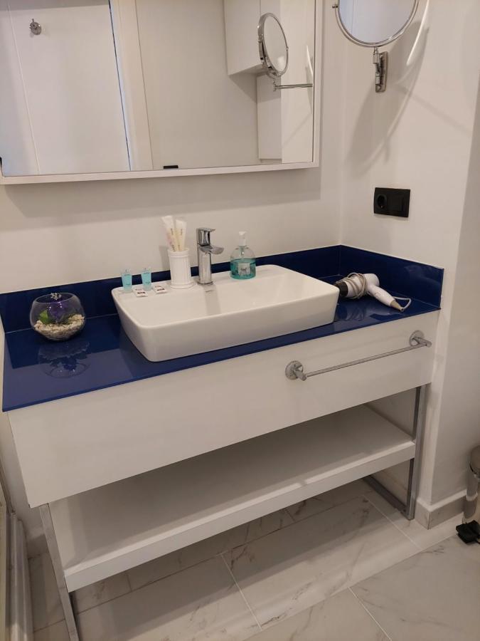 Apartamento Номера На Высоких Этажах 24,31 Batumi Exterior foto